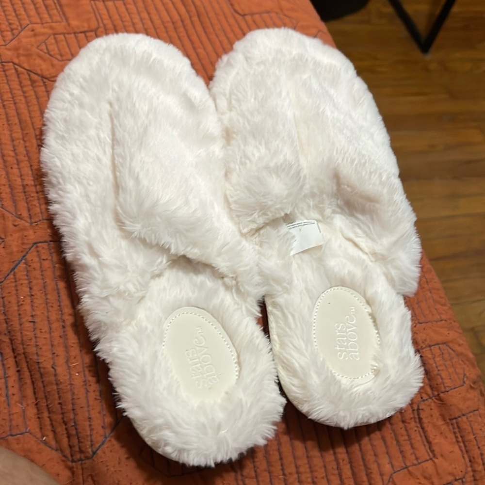 Women slippers